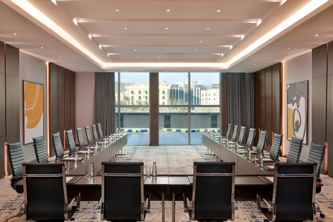 Voco Al Khobar By Ihg Hotel Exterior photo Meeting room