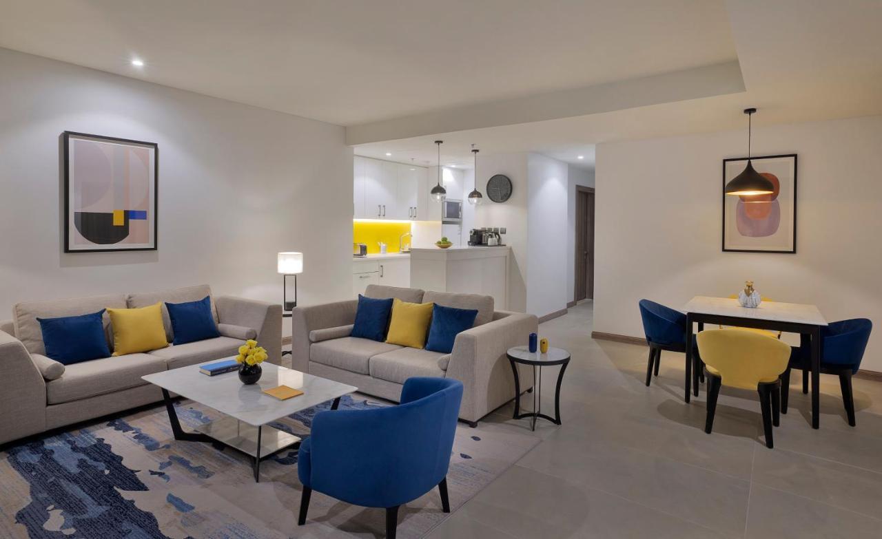 Voco Al Khobar By Ihg Hotel Exterior photo A living room at the hotel