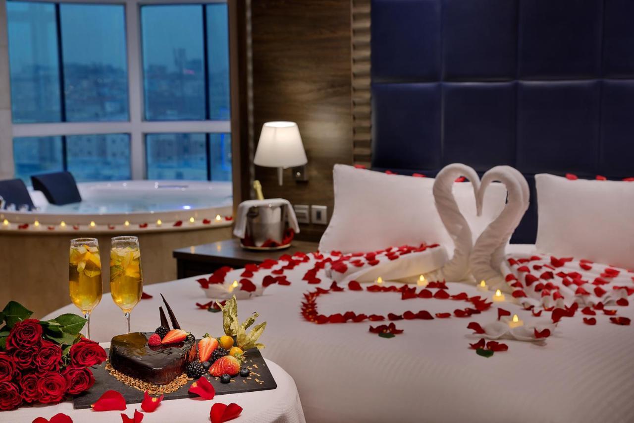 Voco Al Khobar By Ihg Hotel Exterior photo A honeymoon suite