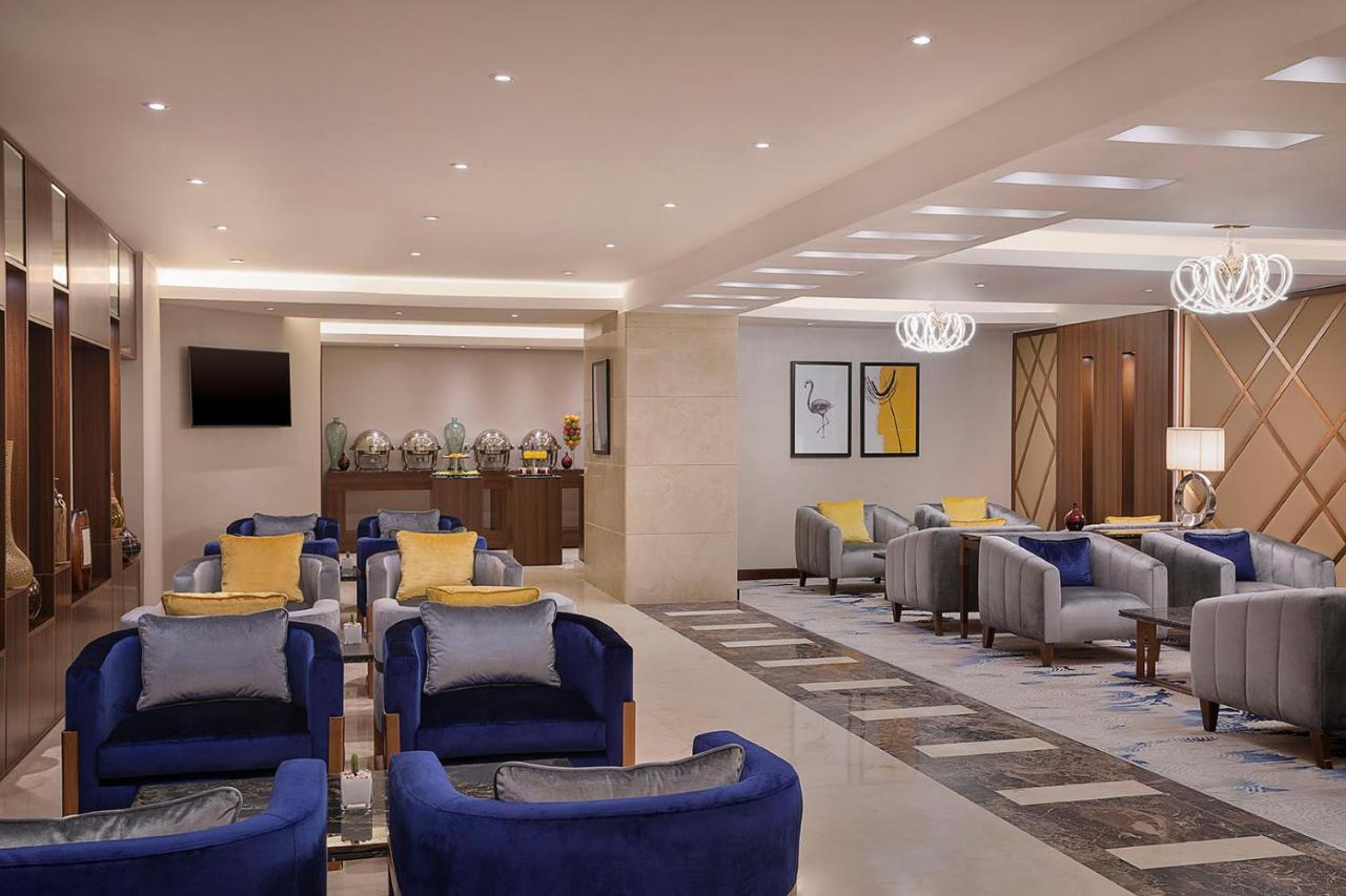 Voco Al Khobar By Ihg Hotel Exterior photo The lounge at the airport