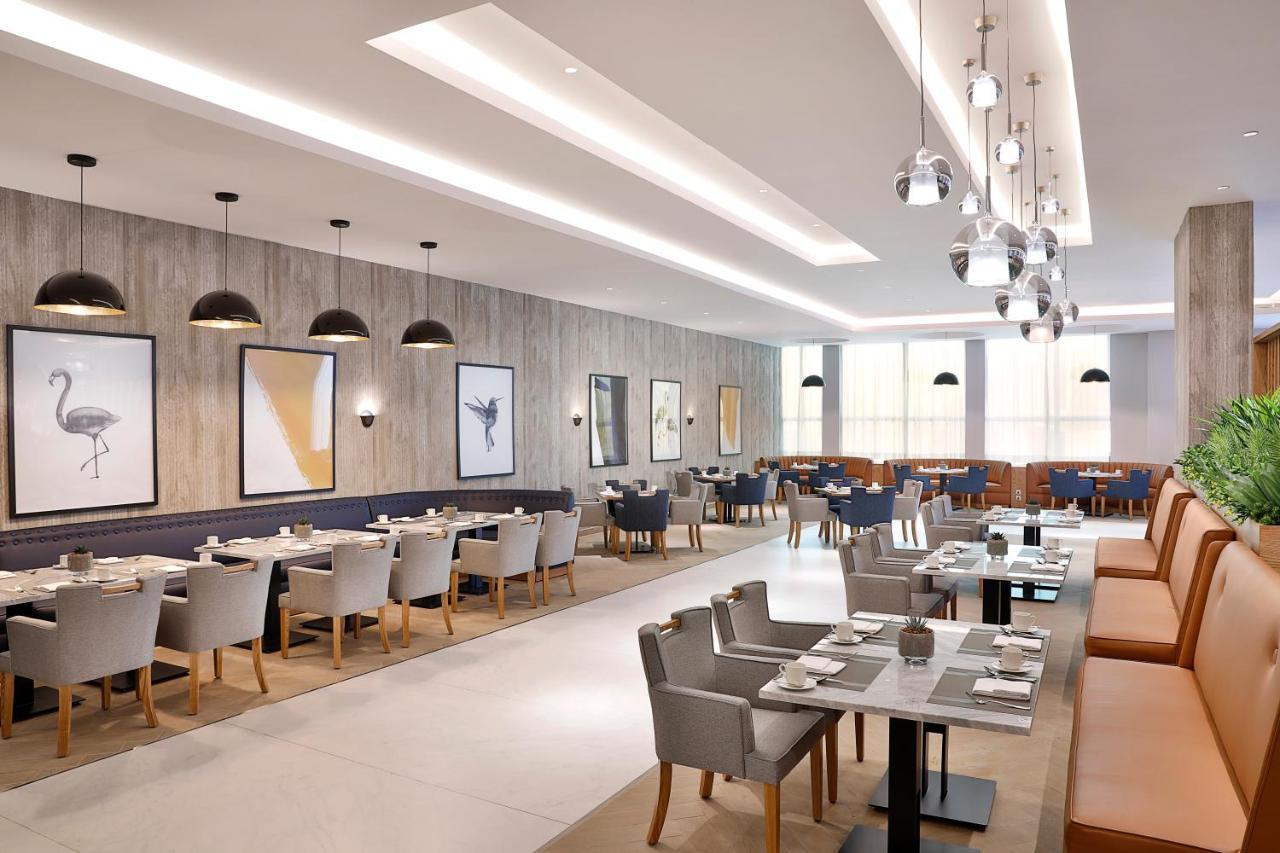 Voco Al Khobar By Ihg Hotel Exterior photo The restaurant