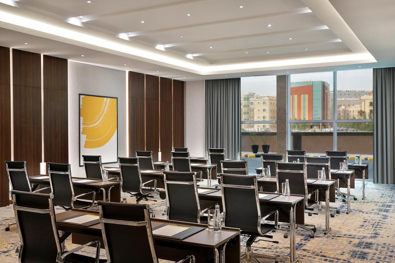 Voco Al Khobar By Ihg Hotel Exterior photo Meeting room
